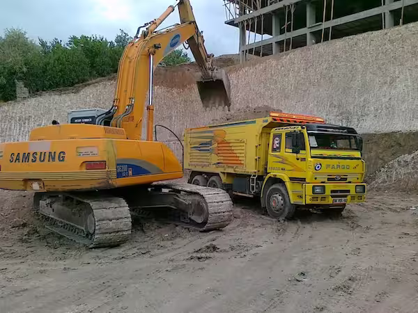 İş Makinesi Kiralama